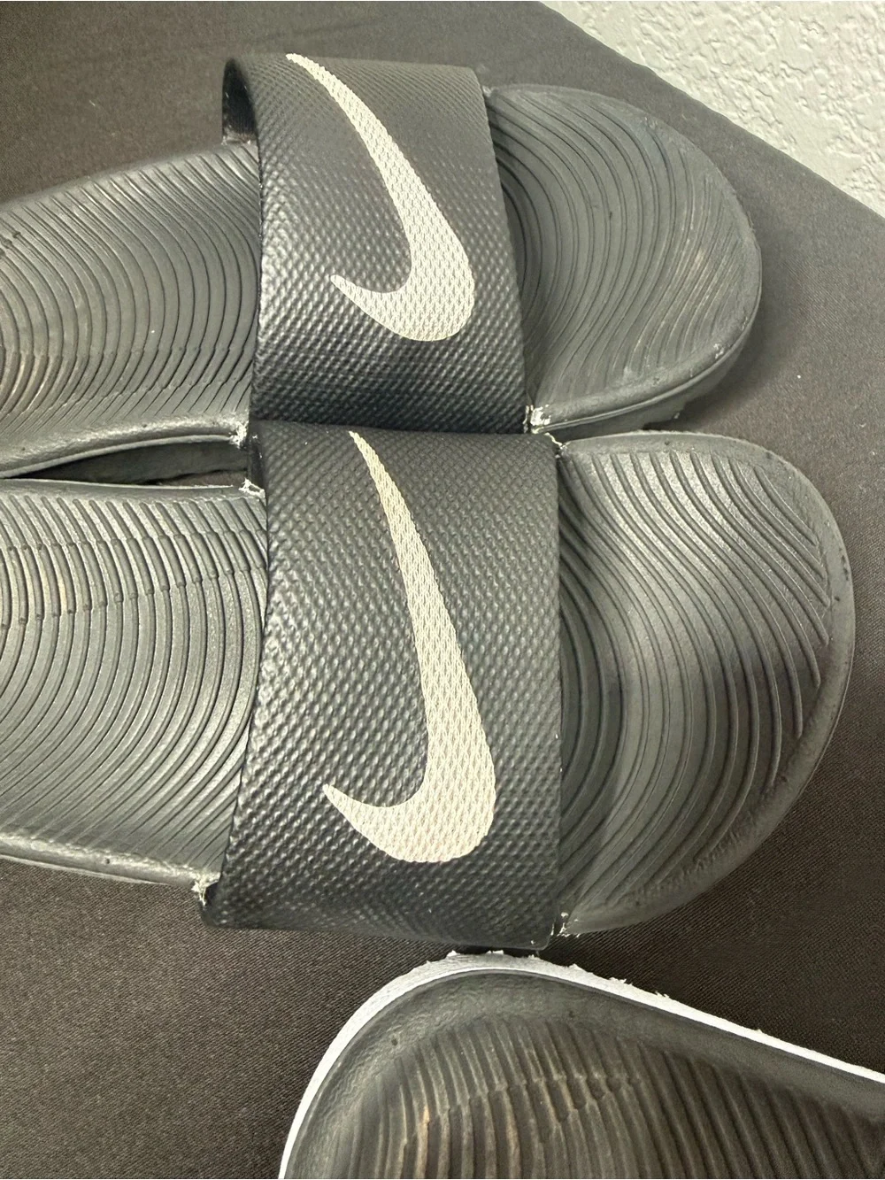 2 pairs Nike Kids Slide Sandals in Black & White with Swoosh size 12c